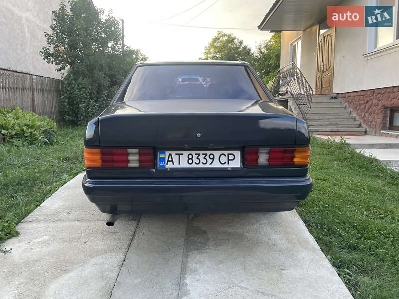 Седан Mercedes-Benz 190 1987 в Калуше
