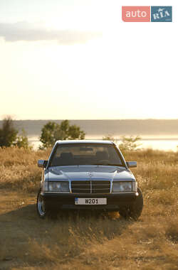 Седан Mercedes-Benz 190 1992 в Одессе