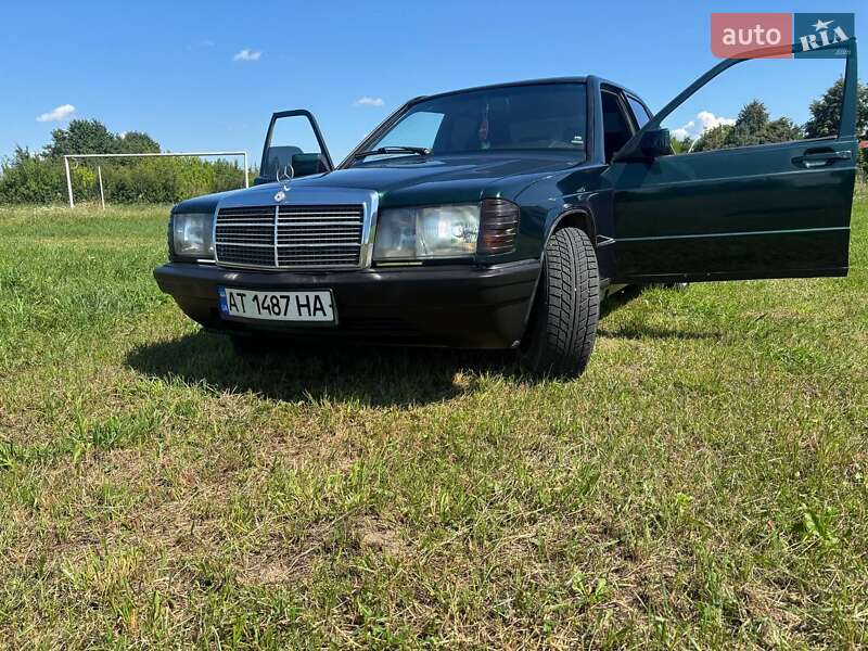 Mercedes-Benz 190 1984