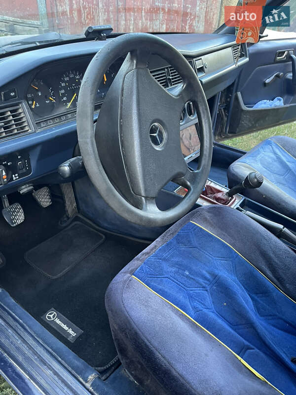Седан Mercedes-Benz 190 1992 в Збараже