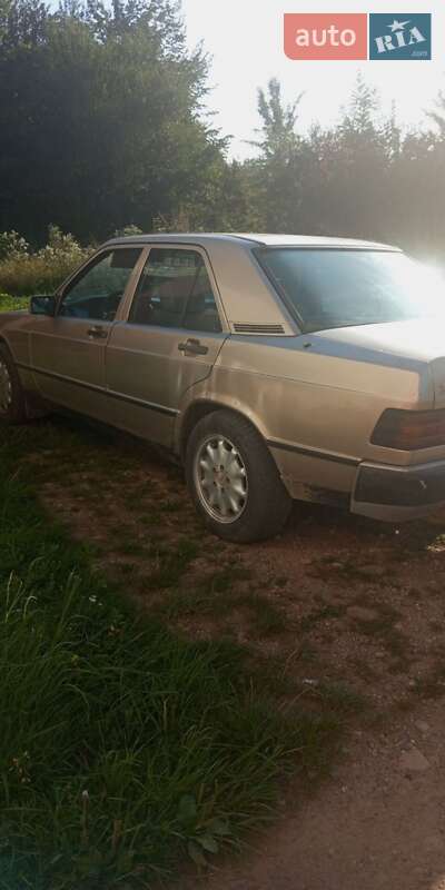 Седан Mercedes-Benz 190 1986 в Львове фото 6 Седан Mercedes-Benz 190 1986 в Львове