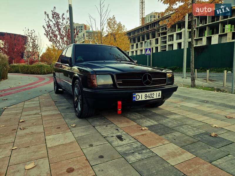 Седан Mercedes-Benz 190 1988 в Киеве