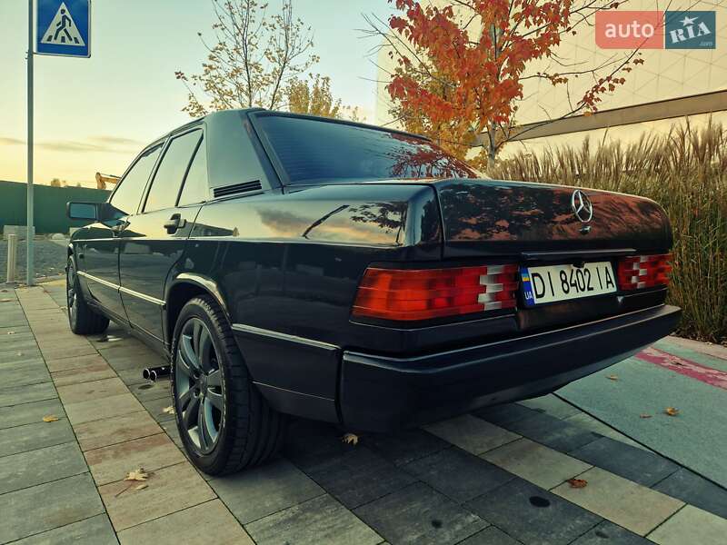 Седан Mercedes-Benz 190 1988 в Киеве