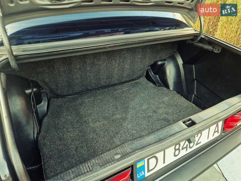 Седан Mercedes-Benz 190 1988 в Киеве