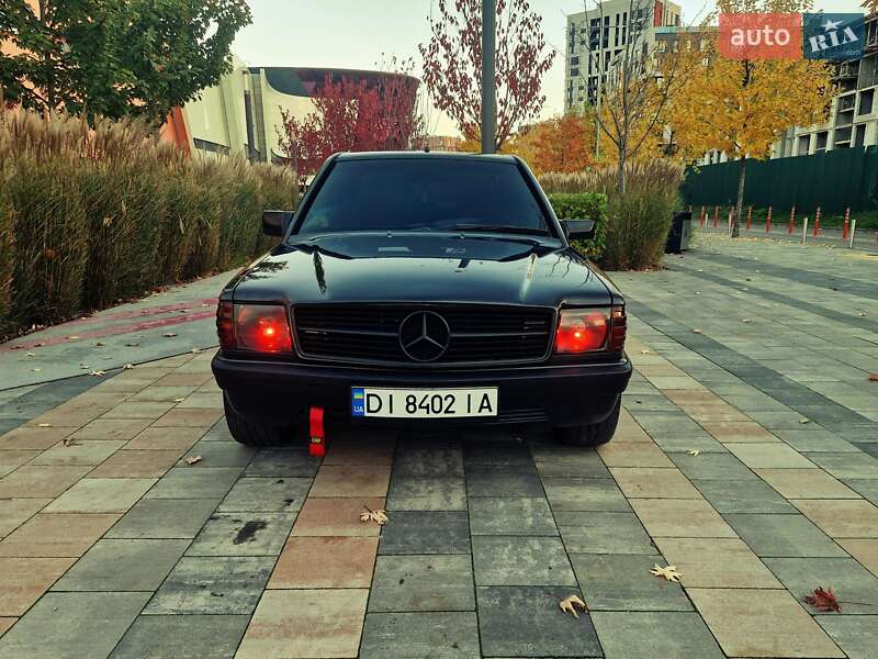 Седан Mercedes-Benz 190 1988 в Киеве