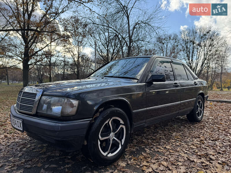 Седан Mercedes-Benz 190 1987 в Харькове фото 2 Седан Mercedes-Benz 190 1987 в Харькове