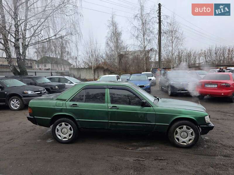 Mercedes-Benz 190 1983