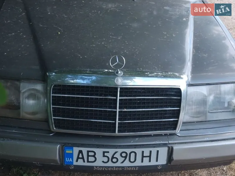 Mercedes-Benz 320 Pullman 1990