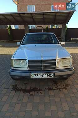 Седан Mercedes-Benz 500K 1989 в Заставной