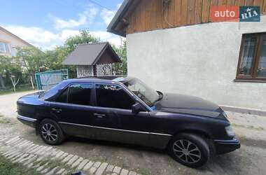 Седан Mercedes-Benz 500K 1994 в 