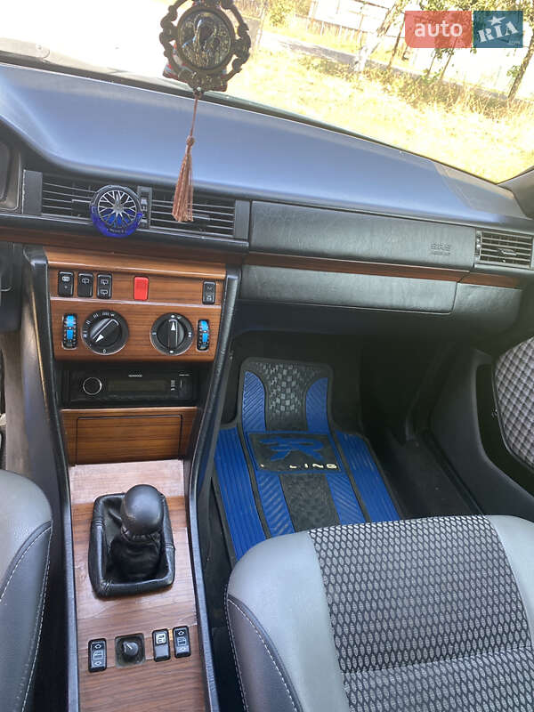 Універсал Mercedes-Benz 500K 1994 в Надвірній