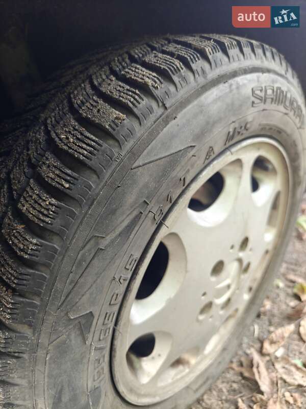 Седан Mercedes-Benz 500K 1986 в Луцке