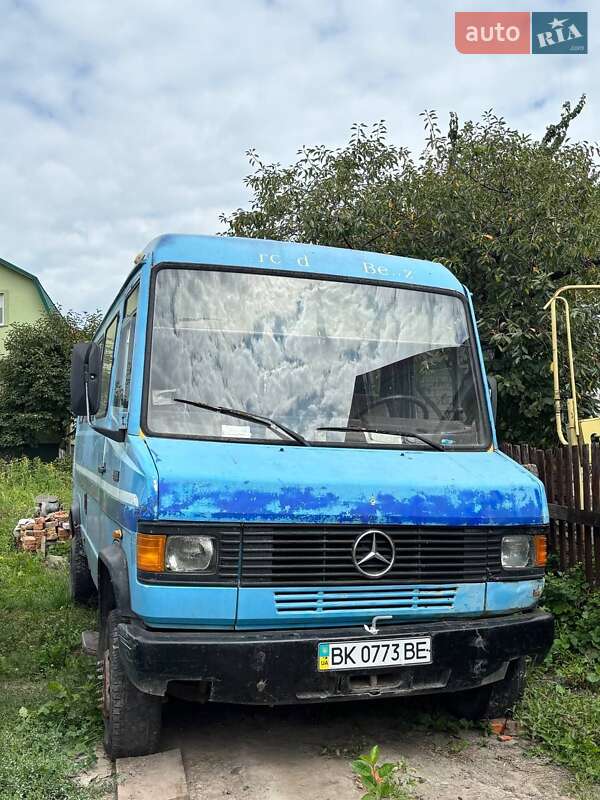 Минивэн Mercedes-Benz 500K 1995 в Корце фото 2 Минивэн Mercedes-Benz 500K 1995 в Корце