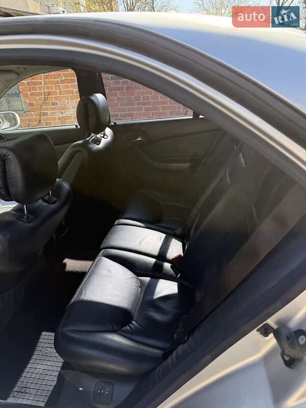 Седан Mercedes-Benz 500K 2001 в Хусті