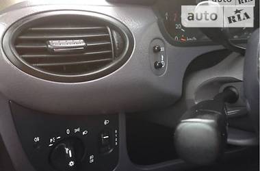 Хетчбек Mercedes-Benz A-Class 2004 в 