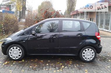 Хетчбек Mercedes-Benz A-Class 2005 в 