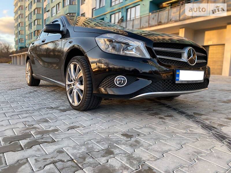 Хетчбек Mercedes-Benz A-Class 2017 в Луцьку