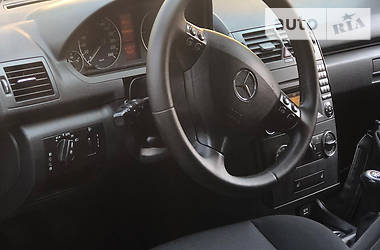 Купе Mercedes-Benz A-Class 2009 в 