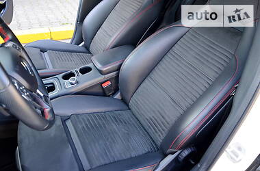 Седан Mercedes-Benz A-Class 2014 в 