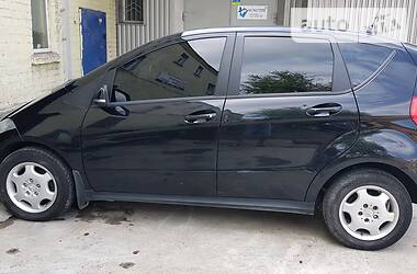 Хетчбек Mercedes-Benz A-Class 2010 в 