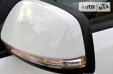 Хетчбек Mercedes-Benz A-Class 2012 в 
