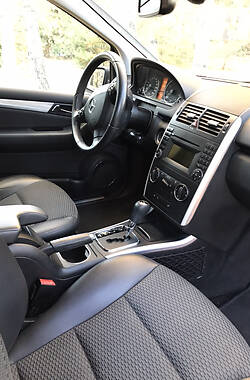 Хэтчбек Mercedes-Benz A-Class 2011 в 