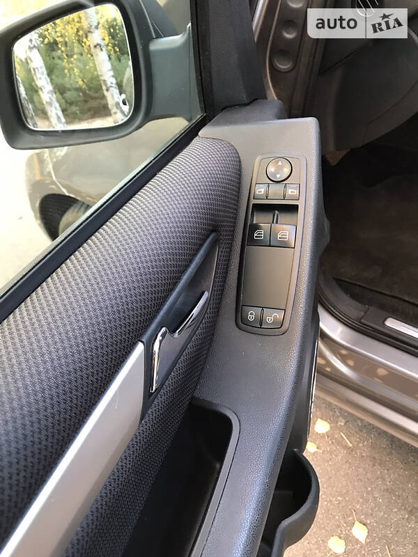 Хэтчбек Mercedes-Benz A-Class 2011 в Киеве