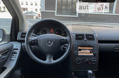 Хетчбек Mercedes-Benz A-Class 2011 в Києві