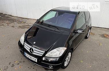 Купе Mercedes-Benz A-Class 2010 в Киеве