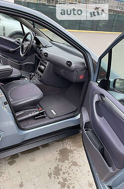 Хэтчбек Mercedes-Benz A-Class 2003 в 