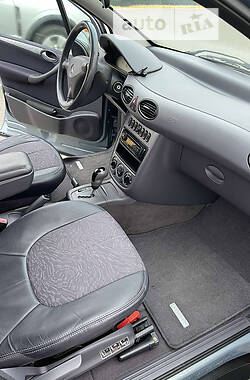 Хэтчбек Mercedes-Benz A-Class 2003 в 