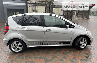Хэтчбек Mercedes-Benz A-Class 2006 в 
