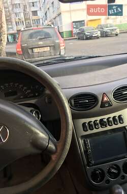 Хэтчбек Mercedes-Benz A-Class 2003 в Киеве