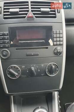 Хэтчбек Mercedes-Benz A-Class 2004 в 