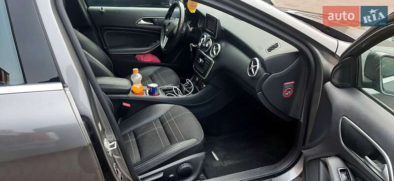 Хэтчбек Mercedes-Benz A-Class 2014 в Луцке фото 6 Хэтчбек Mercedes-Benz A-Class 2014 в Луцке