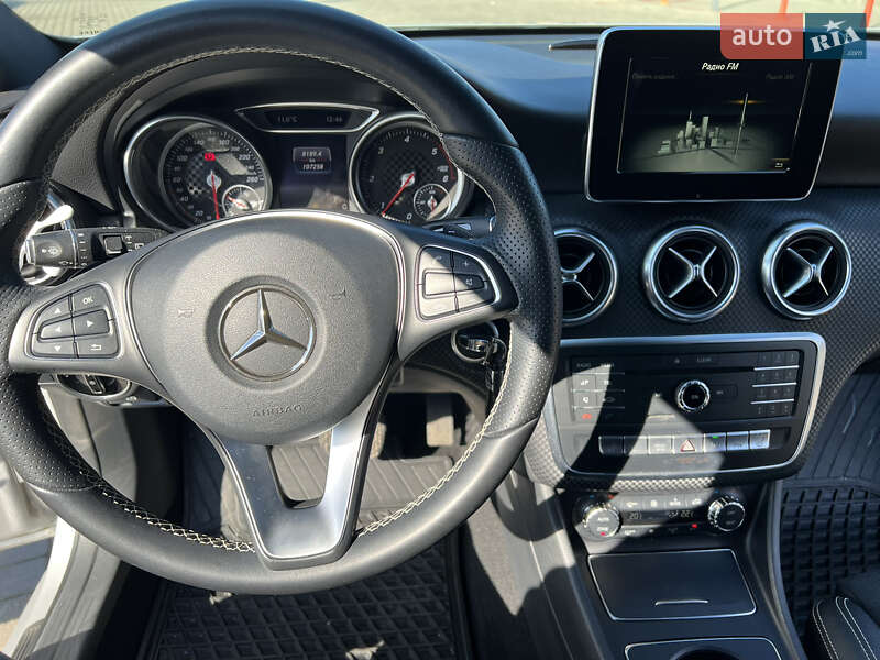 Хэтчбек Mercedes-Benz A-Class 2016 в Берегово