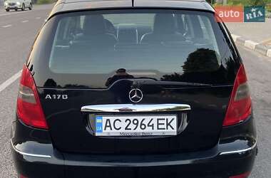 Хэтчбек Mercedes-Benz A-Class 2008 в 