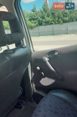 Хэтчбек Mercedes-Benz A-Class 1999 в 
