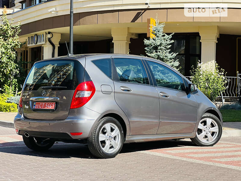 Хэтчбек Mercedes-Benz A-Class 2010 в Киеве