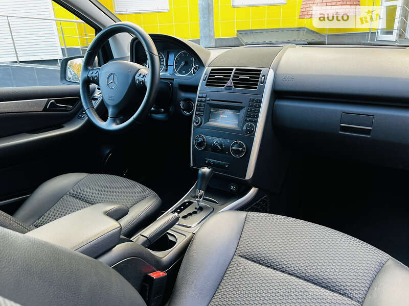 Хэтчбек Mercedes-Benz A-Class 2010 в Киеве