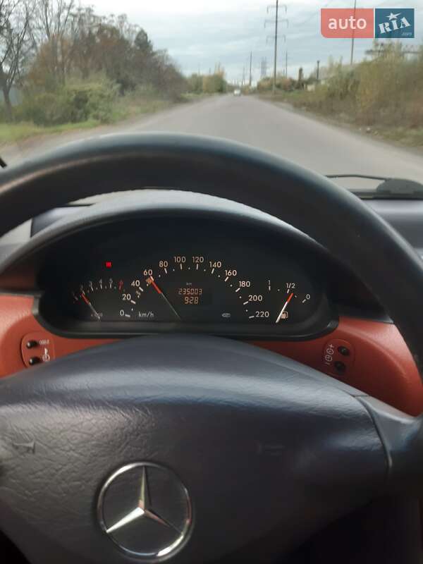 Хетчбек Mercedes-Benz A-Class 2001 в Ужгороді