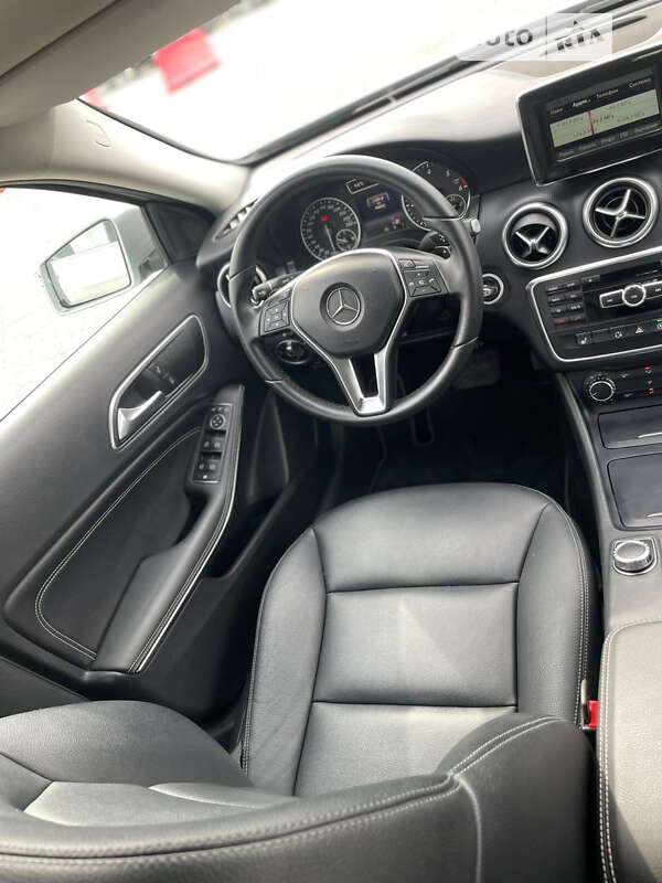 Хэтчбек Mercedes-Benz A-Class 2015 в Черновцах