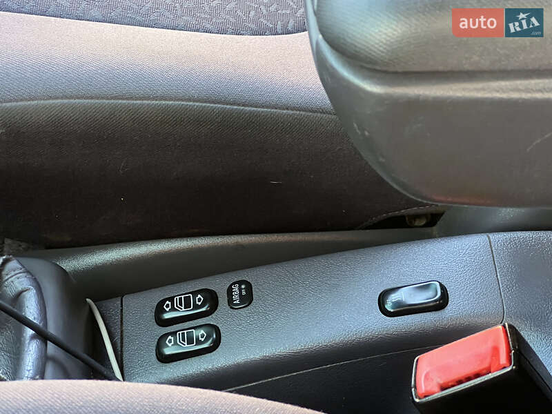 Хэтчбек Mercedes-Benz A-Class 2000 в Одессе