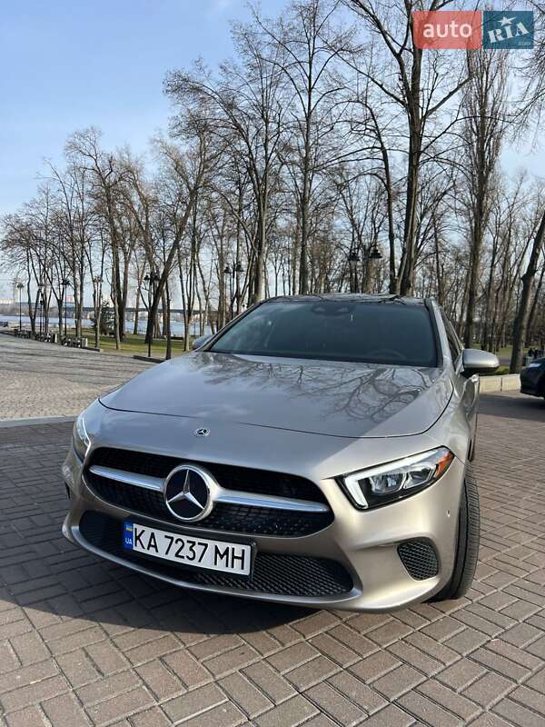Седан Mercedes-Benz A-Class 2019 в Киеве