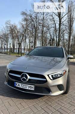 Седан Mercedes-Benz A-Class 2019 в Києві