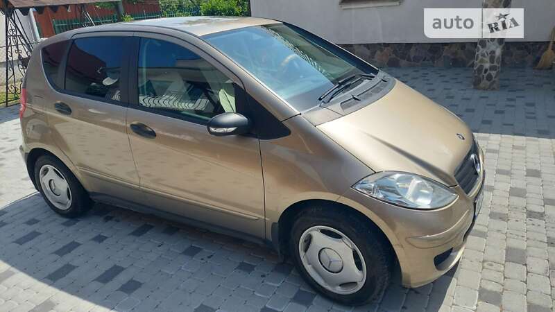 Хэтчбек Mercedes-Benz A-Class 2008 в 