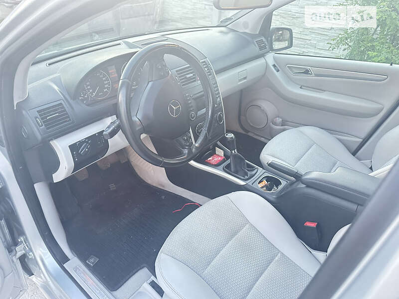 Хетчбек Mercedes-Benz A-Class 2008 в Києві фото 4 Хетчбек Mercedes-Benz A-Class 2008 в Києві