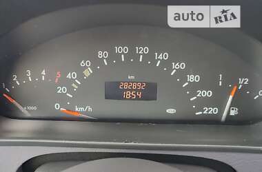 Хэтчбек Mercedes-Benz A-Class 2002 в 