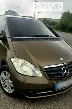 Купе Mercedes-Benz A-Class 2010 в Києві