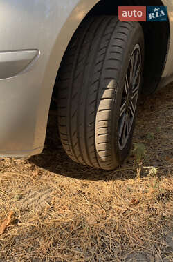 Купе Mercedes-Benz A-Class 2006 в 